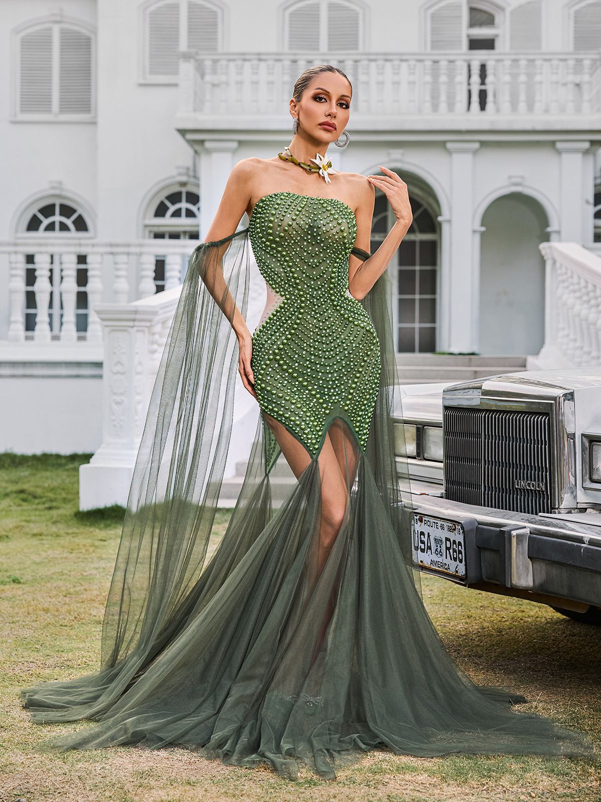 Abito Maxi Daelis con Strass e Spalle Scoperte