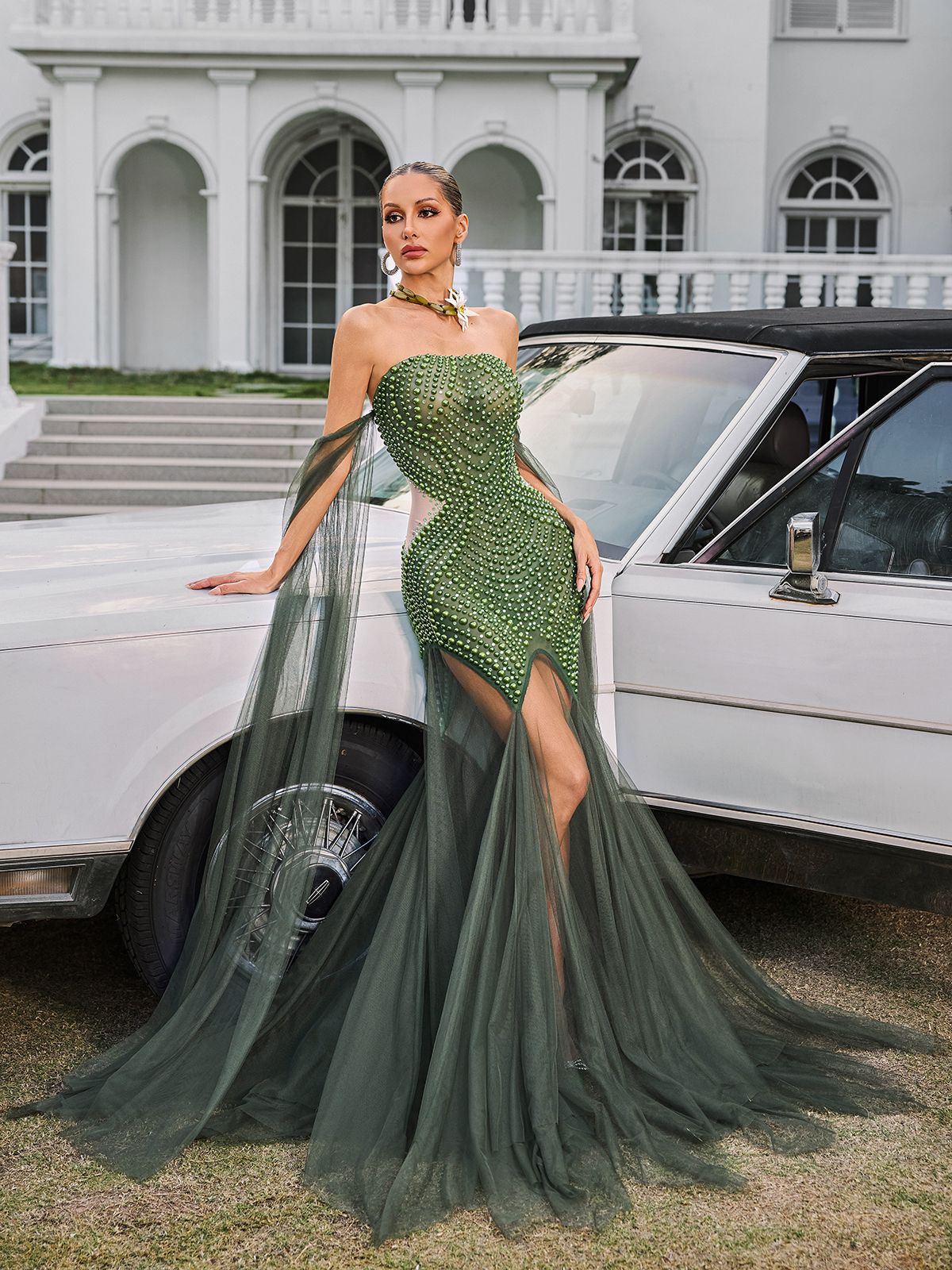 Abito Maxi Daelis con Strass e Spalle Scoperte