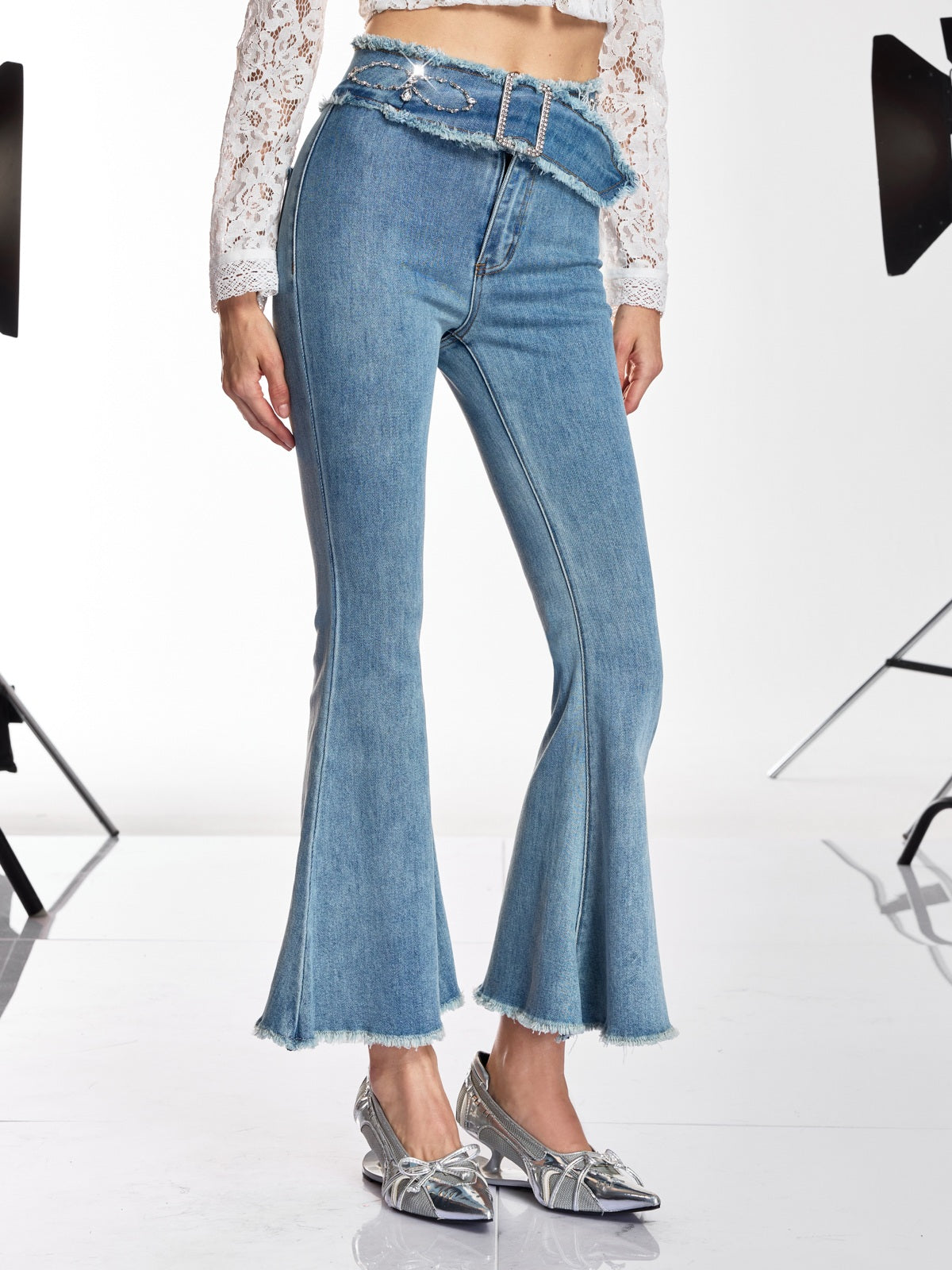Jeans a Campana Danette con Strass Decorativi