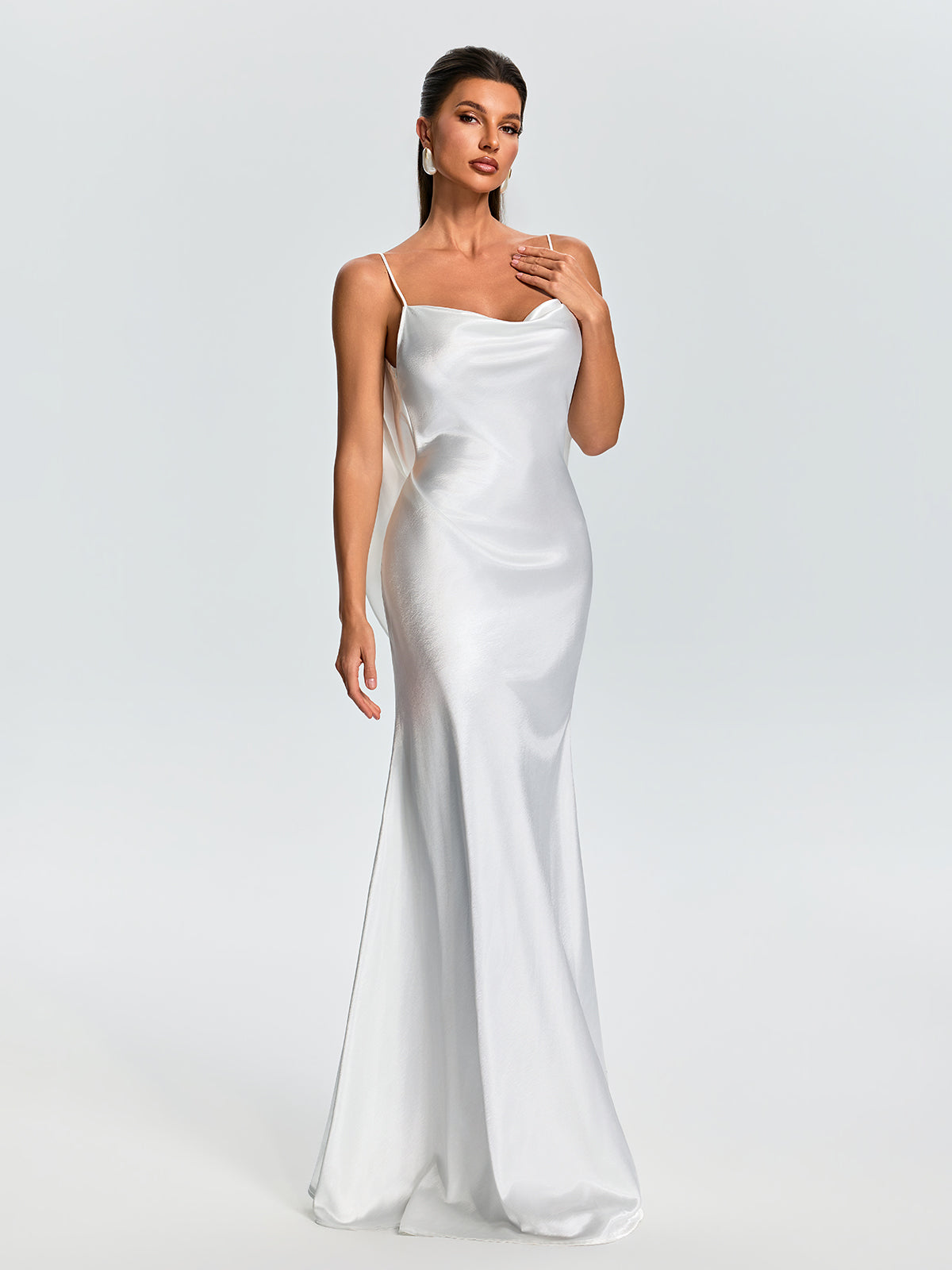 Maxi Abito in Satin Senza Schiena Farica