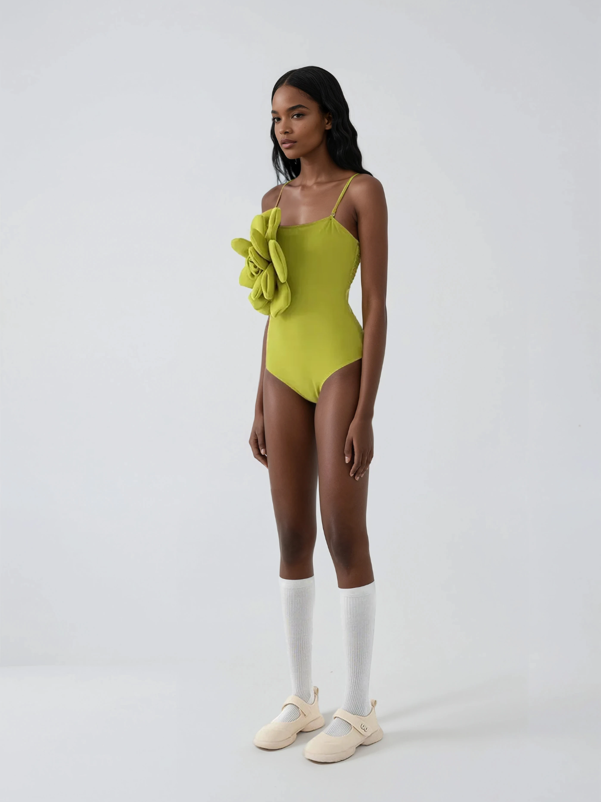 Body Quendil Chartreuse con Fiori e Spalline Sottili