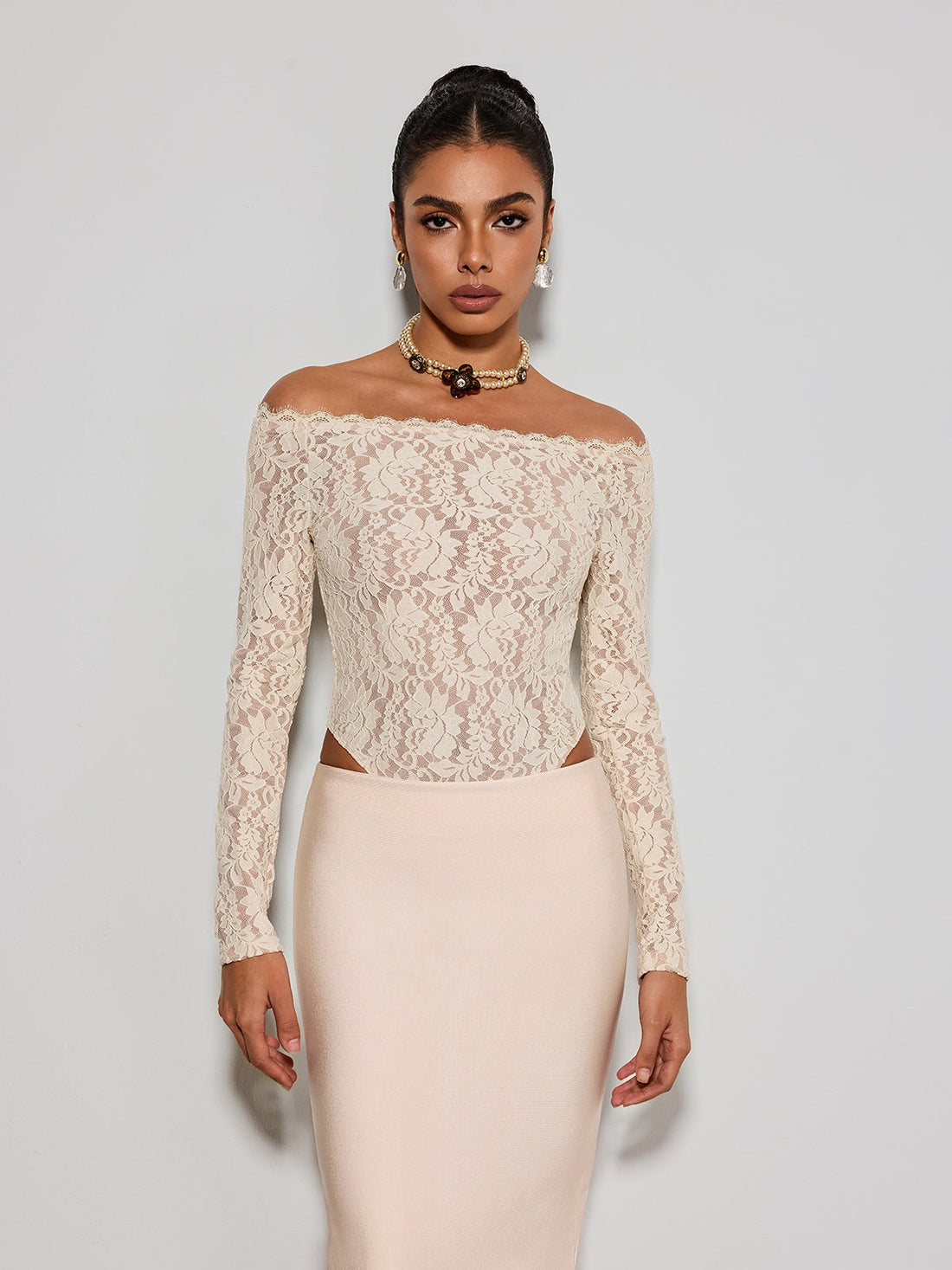 Body in pizzo Caylen senza spalline