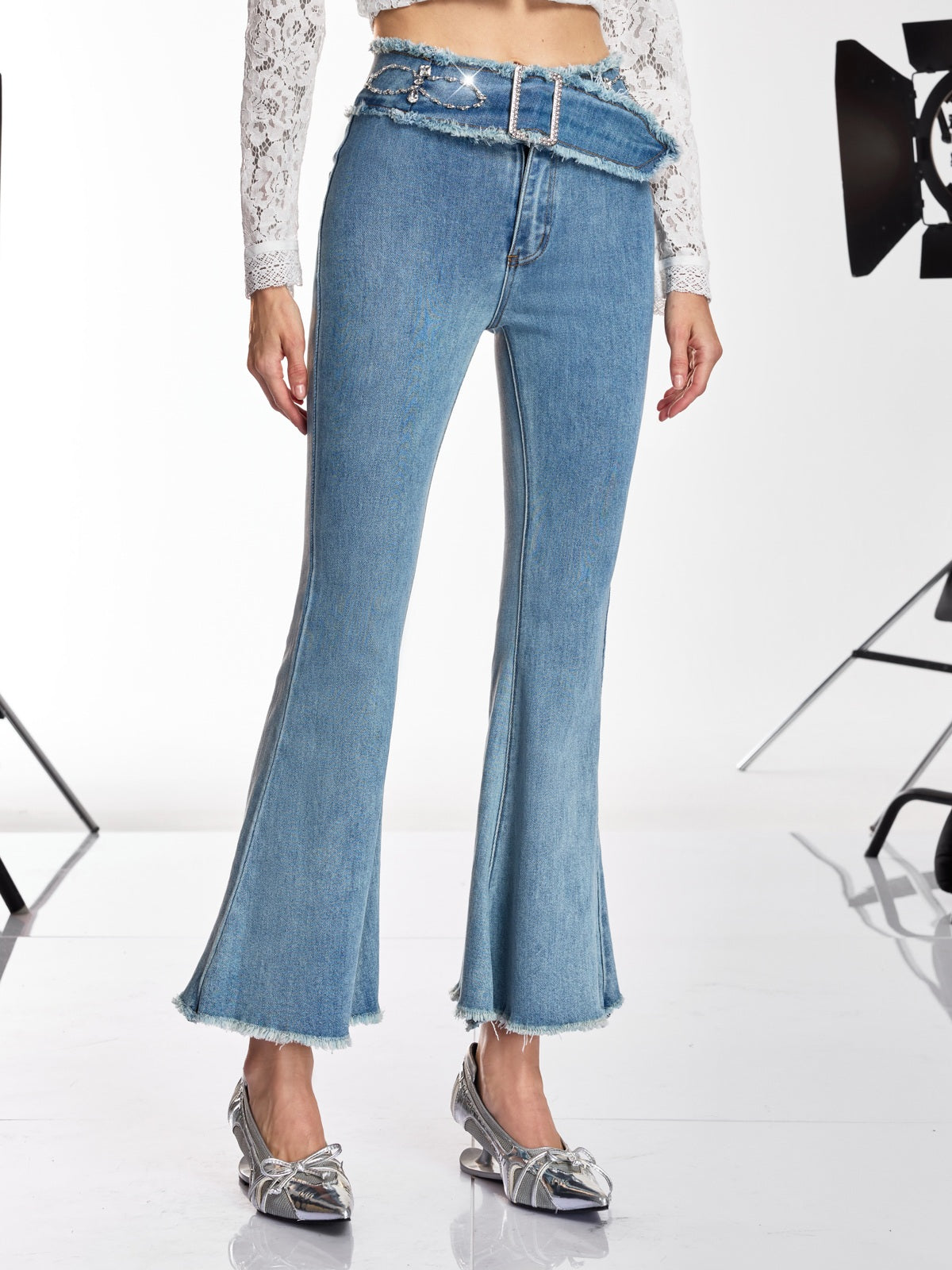 Jeans a Campana Danette con Strass Decorativi