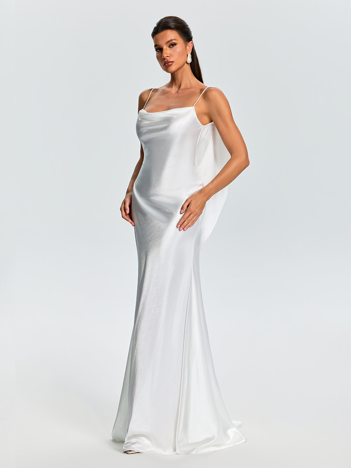 Maxi Abito in Satin Senza Schiena Farica