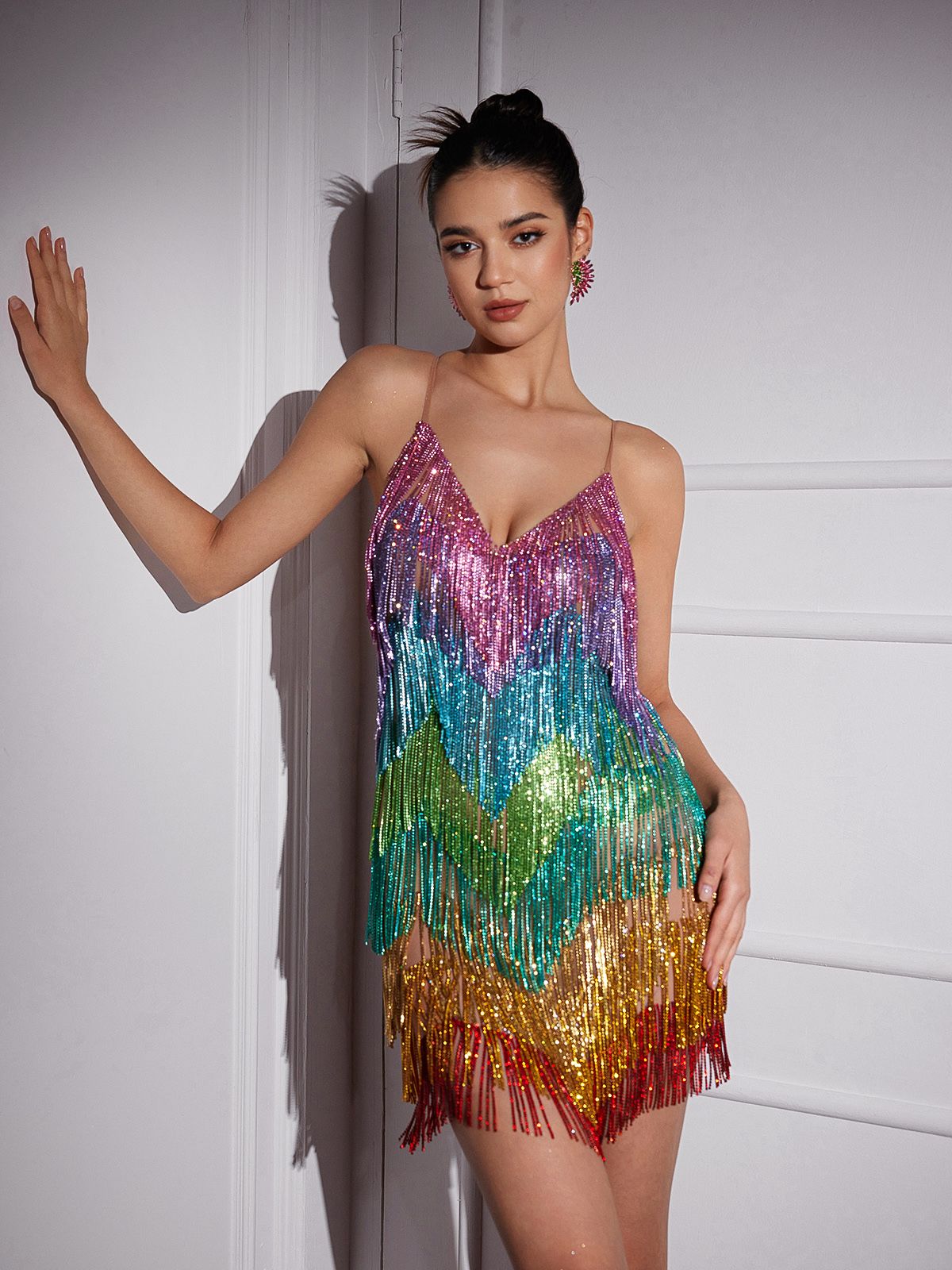 Abito Mini V con Frange di Cristallo Arcobaleno Indy