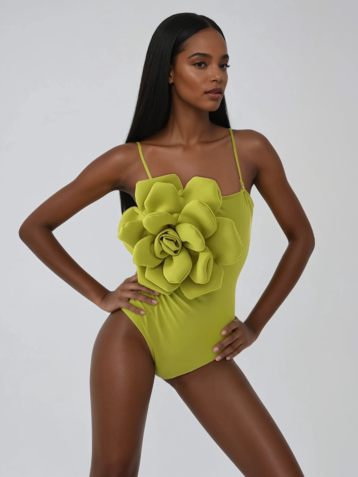 Body Quendil Chartreuse con Fiori e Spalline Sottili