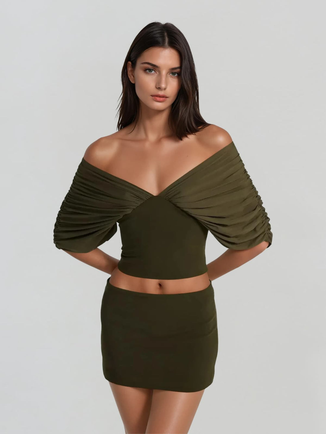 Top Zythera con Scollo a V e Volant